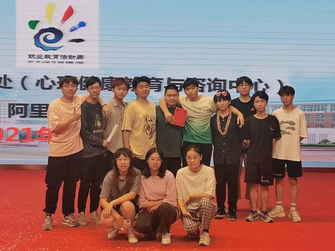 D396B4D6BF7CF3A76363238042B9FC27