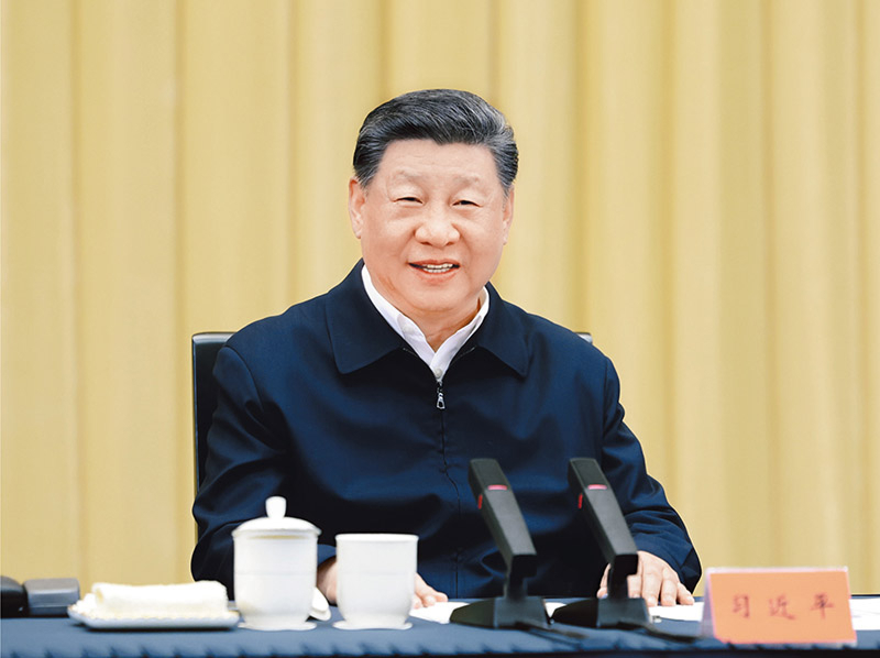 2025年4月30日上午，中共中央总书记、国家主席、中央军委主席习近平在上海主持召开部分省区市“十五五”时期经济社会发展座谈会并发表重要讲话。 新华社记者 王晔/摄