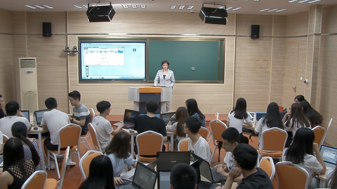 高清智能录播教室的使用,对教师课堂教学中的备课,教学,互动,应变能力