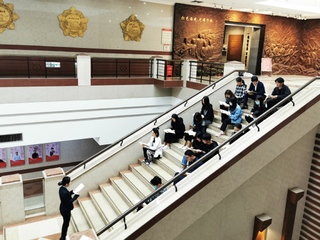 在福建省革命历史纪念馆开展：跟...