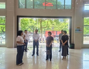 省教育厅调研福州市社区教育工作